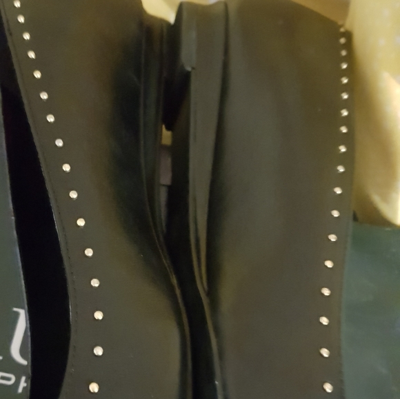 Luxurious Ralph Lauren Flats - Picture 2 of 5